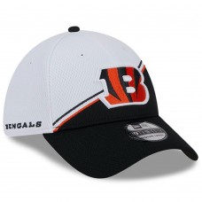 Бейсболка Cincinnati Bengals New Era 2023 Sideline 39THIRTY - White/Black