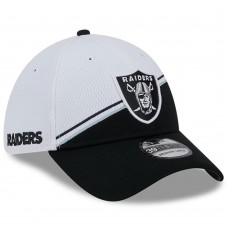 Бейсболка Las Vegas Raiders New Era 2023 Sideline 39THIRTY - White/Black