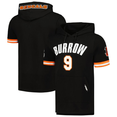 Футболка Cincinnati Bengals Joe Burrow Pro Standard Black Name & Number Hoodie