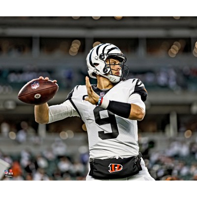 Joe Burrow Cincinnati Bengals Unsigned Fanatics Authentic White Jersey Photograph