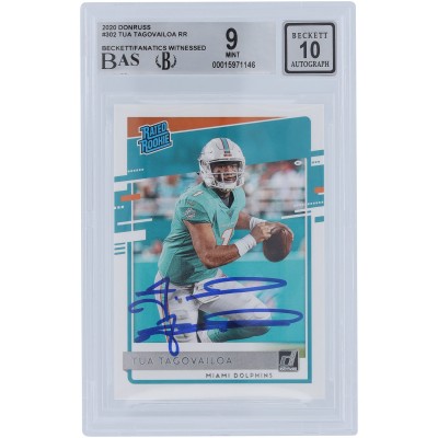 Tua Tagovailoa Miami Dolphins Autographed 2020 Panini Donruss Rated Rookie #302 Beckett Fanatics Witnessed Authenticated 9/10 Rookie Card