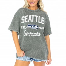 Женская Seattle Seahawks Gameday Couture Gray Tackle Titan Boyfriend Washed T-Shirt Женская Seattle Seahawks Gameday Couture Gray Tackle Titan Boyfriend Washed T-Shirt