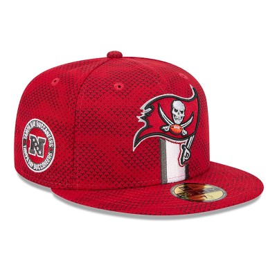 Бейсболка Tampa Bay Buccaneers New Era 2024 Sideline 59FIFTY - Red