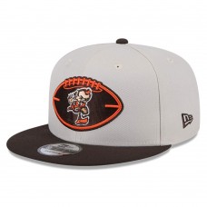 Бейсболка Cleveland Browns New Era Stone/Brown 2024 Sideline Historic 9FIFTY Snapback