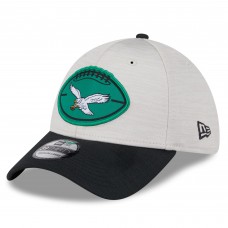 Бейсболка Philadelphia Eagles New Era 2024 Sideline Historic 39THIRTY - Stone/Black