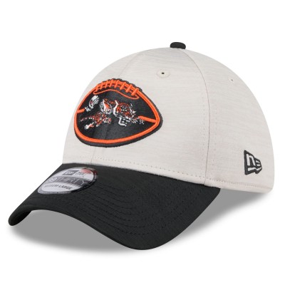 Бейсболка Cincinnati Bengals New Era Stone/Black 2024 Sideline Historic 39THIRTY
