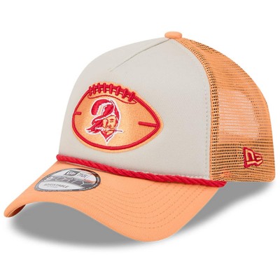 Бейсболка Tampa Bay Buccaneers New Era 2024 Sideline Historic 9FORTY A-Frame Trucker - Stone/Orange