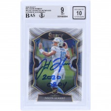 Justin Herbert Los Angeles Chargers Autographed 2020 Panini Select #44 Beckett Fanatics Witnessed Authenticated 9/10 Rookie Card with 2020 OROY Inscription Justin Herbert Los Angeles Chargers Autographed 2020 Panini Select #44 Beckett Fanatics Witnessed Authenticated 9/10 Rookie Card with 2020 OROY Inscription