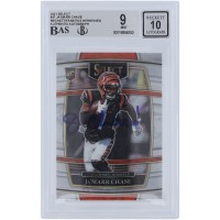 JaMarr Chase Cincinnati Bengals Autographed 2021 Panini Select Concourse #47 Beckett Fanatics Witnessed Authenticated 9/10 Rookie Card