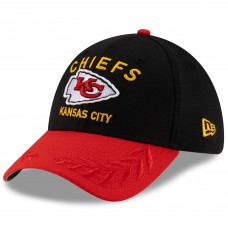Бейсболка Kansas City Chiefs New Era Black/Red 2025 NFL Draft 39THIRTY