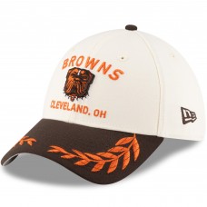 Бейсболка Cleveland Browns New Era Cream/Brown 2025 NFL Draft 39THIRTY