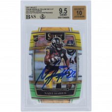 Najee Harris Pittsburgh Steelers Autographed 2021 Panini Select Green & Yellow Die Cut #53 Beckett Fanatics Witnessed Authenticated 9.5/10 Rookie Card