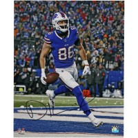 Dalton Kincaid Buffalo Bills Autographed Fanatics Authentic 16 x 20 Snowing Touchdown Vertical Photograph