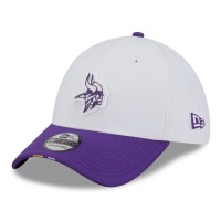 Бейсболка Minnesota Vikings New Era White/Purple 2025 NFL Training Camp 39THIRTY