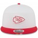 Бейсболка Kansas City Chiefs New Era White/Red 2025 NFL Training Camp Split Panel 9FIFTY Snapback