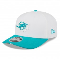 Бейсболка Miami Dolphins New Era White/Aqua 2025 NFL Training Camp 9SEVENTY
