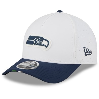 Бейсболка Seattle Seahawks New Era White/College Navy 2025 NFL Training Camp A-Frame 9FORTY