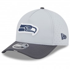 Бейсболка Seattle Seahawks New Era Gray/Graphite 2025 NFL Training Camp A-Frame 9FORTY Бейсболка Seattle Seahawks New Era Gray/Graphite 2025 NFL Training Camp A-Frame 9FORTY