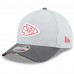 Бейсболка Kansas City Chiefs New Era Gray/Graphite 2025 NFL Training Camp A-Frame 9FORTY