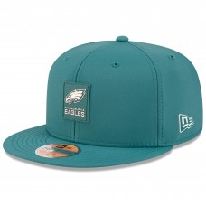 Бейсболка Philadelphia Eagles New Era Midnight Green 2025 Sideline 59FIFTY