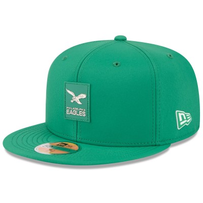 Бейсболка Philadelphia Eagles New Era Kelly Green 2025 Sideline Throwback 59FIFTY