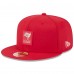 Бейсболка Tampa Bay Buccaneers New Era Red 2025 Sideline 59FIFTY