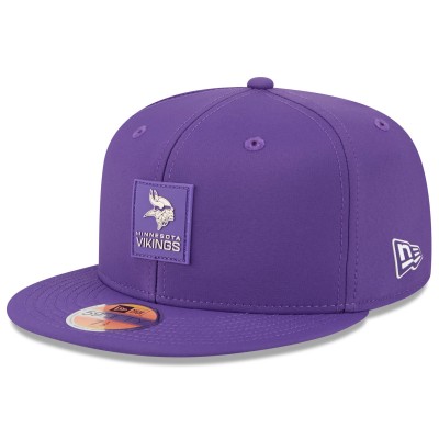 Бейсболка Minnesota Vikings New Era Purple 2025 Sideline 59FIFTY