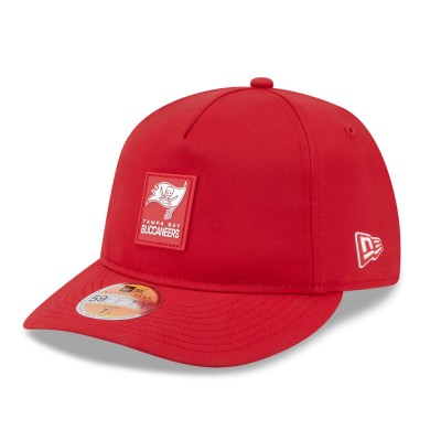 Бейсболка Tampa Bay Buccaneers New Era Red 2025 Sideline Retro Crown 59FIFTY