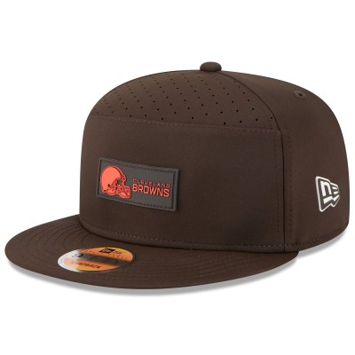 Бейсболка Cleveland Browns New Era Brown 2025 Sideline Split Panel 9FIFTY Snapback
