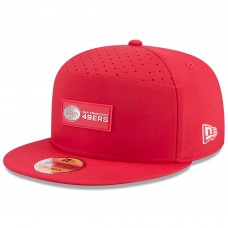 Бейсболка San Francisco 49ers New Era Scarlet 2025 Sideline Throwback Split Panel 9FIFTY Snapback