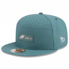 Бейсболка Philadelphia Eagles New Era Midnight Green 2025 Sideline Split Panel 9FIFTY Snapback