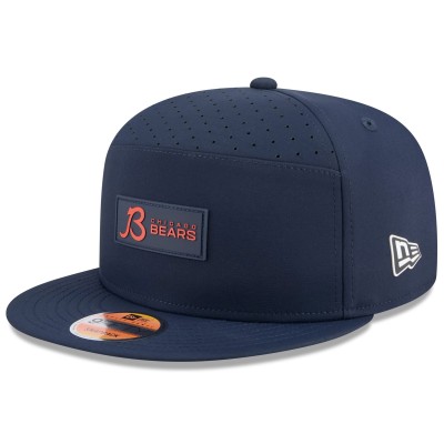 Бейсболка Chicago Bears New Era Navy 2025 Sideline Split Panel 9FIFTY Snapback