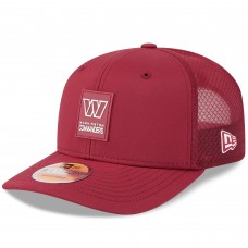 Бейсболка Washington Commanders New Era Burgundy 2025 Sideline 9SEVENTY Trucker