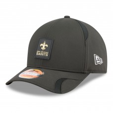 Бейсболка New Orleans Saints New Era Black 2025 Sideline M-Crown 9FORTY Бейсболка New Orleans Saints New Era Black 2025 Sideline M-Crown 9FORTY