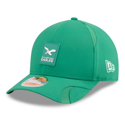 Бейсболка Philadelphia Eagles New Era Kelly Green 2025 Sideline Throwback M-Crown 9FORTY