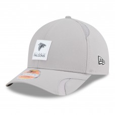 Бейсболка Atlanta Falcons New Era Gray 2025 Sideline M-Crown 9FORTY