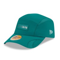 Бейсболка New York Jets New Era Green 2025 Sideline Runner