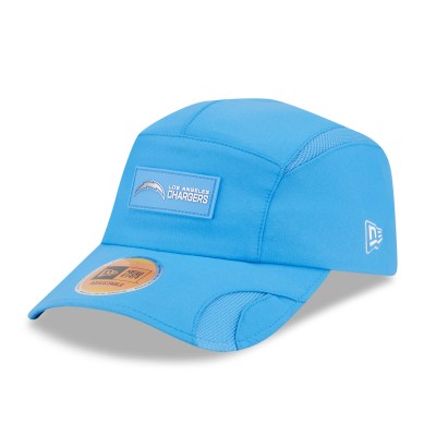 Бейсболка Los Angeles Chargers New Era Powder Blue 2025 Sideline Runner