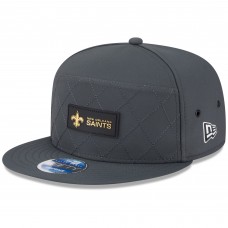 Бейсболка New Orleans Saints New Era Charcoal 2025 Sideline Cold Weather Split Panel 9FIFTY Snapback