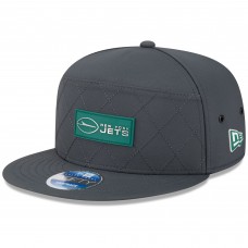 Бейсболка New York Jets New Era Charcoal 2025 Sideline Cold Weather Split Panel 9FIFTY Snapback