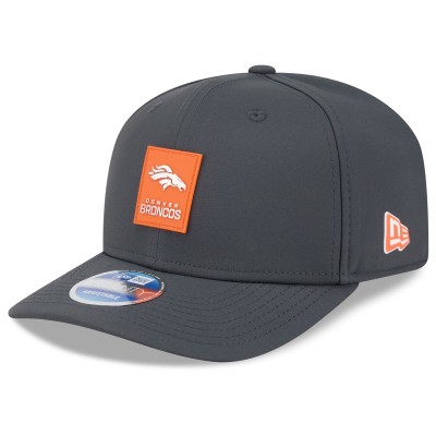 Бейсболка Denver Broncos New Era Charcoal 2025 Sideline Cold Weather 9SEVENTY