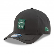 Бейсболка New York Jets New Era Charcoal 2025 Sideline Cold Weather 9FORTY M-Crown