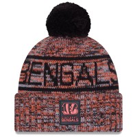 Шапка с помпоном Cincinnati Bengals New Era Orange 2025 Sideline Cold Weather