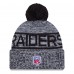 Шапка с помпоном Las Vegas Raiders New Era Black 2025 Sideline Cold Weather