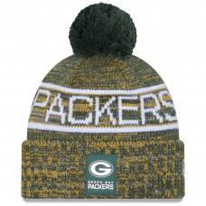 Шапка с помпоном Green Bay Packers New Era Green 2025 Sideline Cold Weather