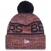Шапка с помпоном Chicago Bears New Era Orange 2025 Sideline Cold Weather