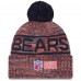 Шапка с помпоном Chicago Bears New Era Orange 2025 Sideline Cold Weather