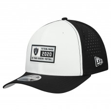 Бейсболка Las Vegas Raiders New Era White/Black Established Patch 9SEVENTY