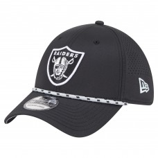 Бейсболка Las Vegas Raiders New Era Black Perforated 39THIRTY