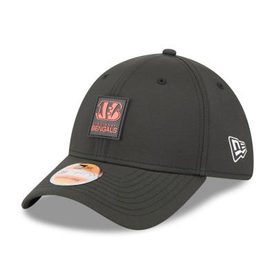 Бейсболка Cincinnati Bengals New Era Black 2025 Sideline 39THIRTY